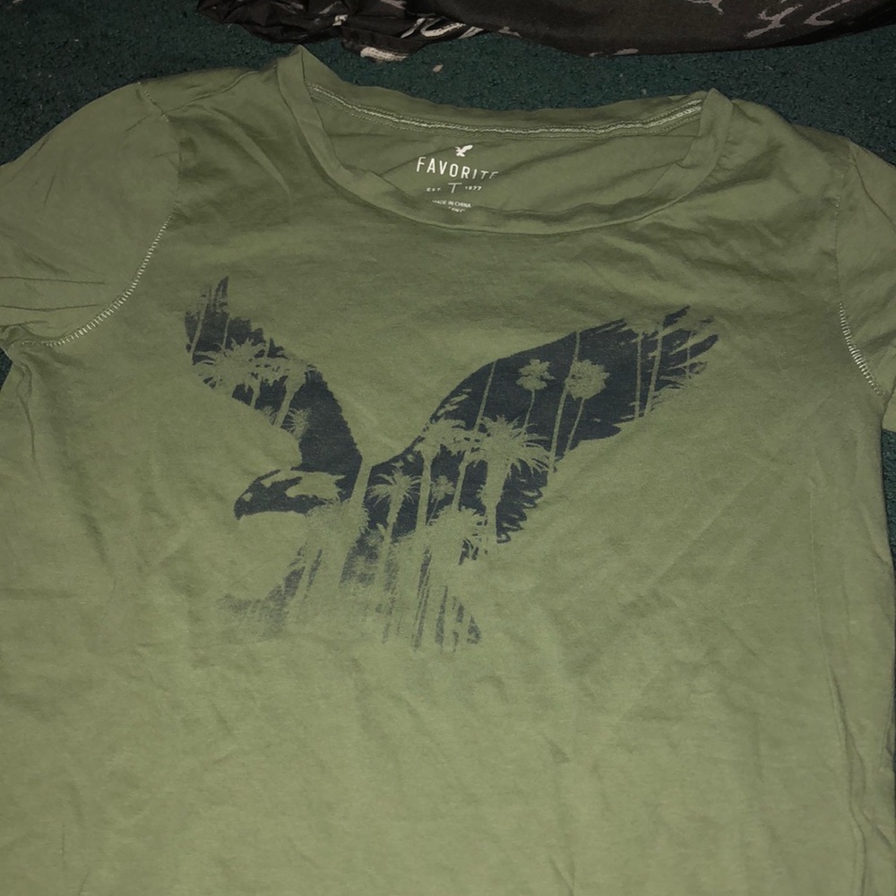 American eagle green t-shirt